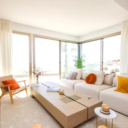 Penthouse, Amazing Sea Views, Plunge Pool And Bbq 丰希罗拉