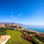 Penthouse, Amazing Sea Views, Plunge Pool And Bbq