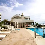 Apartment Penthouse, Amazing Sea Views, Plunge Pool And Bbq Fuengirola