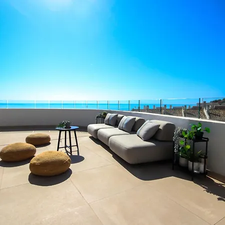 Penthouse, Amazing Sea Views, Plunge Pool And Bbq *