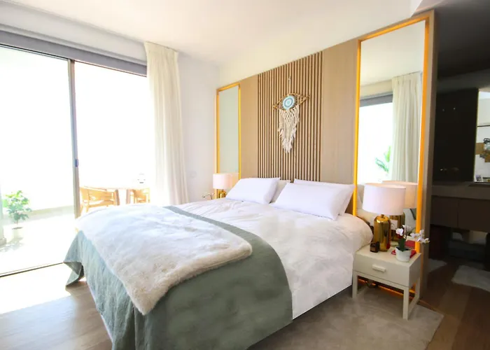 Apartment Penthouse, Amazing Sea Views, Plunge Pool And Bbq *