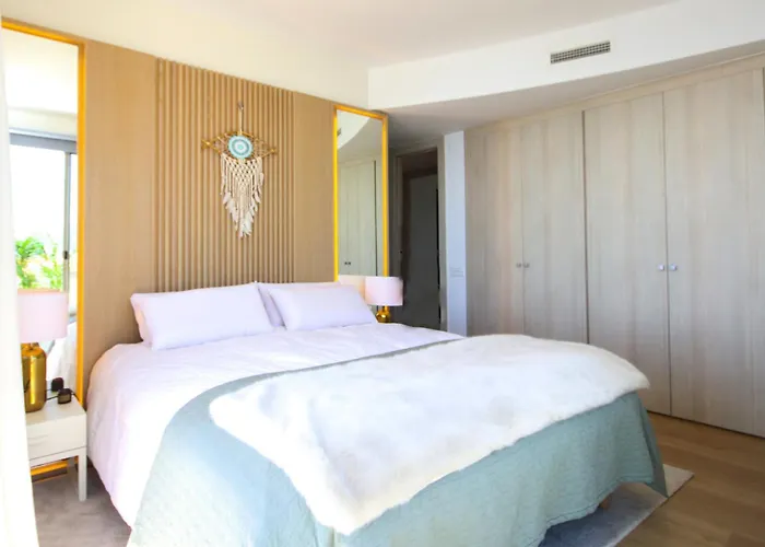 Penthouse, Amazing Sea Views, Plunge Pool And Bbq Apartment *