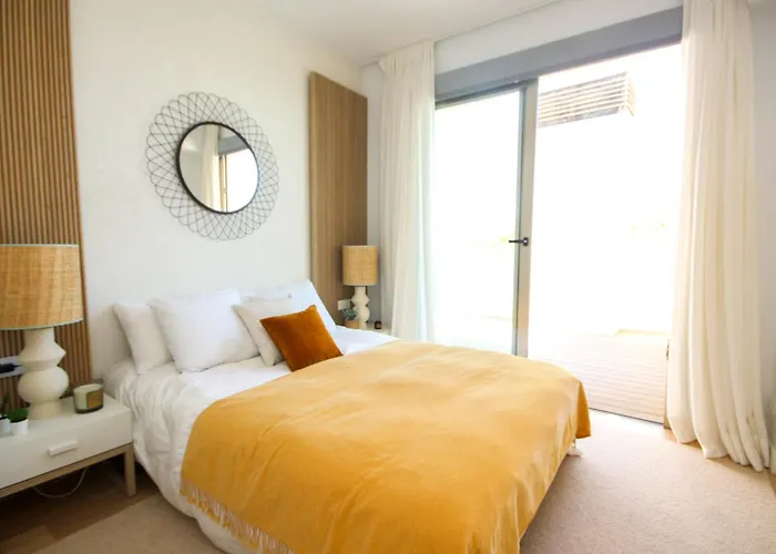 Penthouse, Amazing Sea Views, Plunge Pool And Bbq *