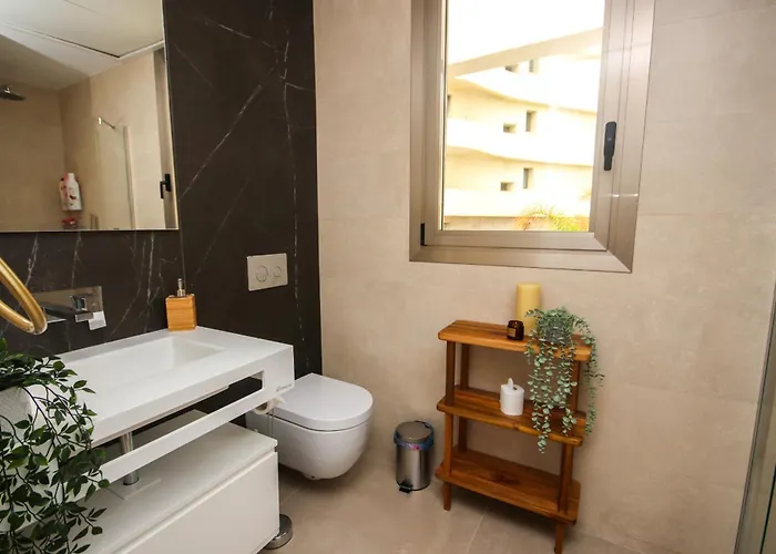 Penthouse, Amazing Sea Views, Plunge Pool And Bbq Fuengirola